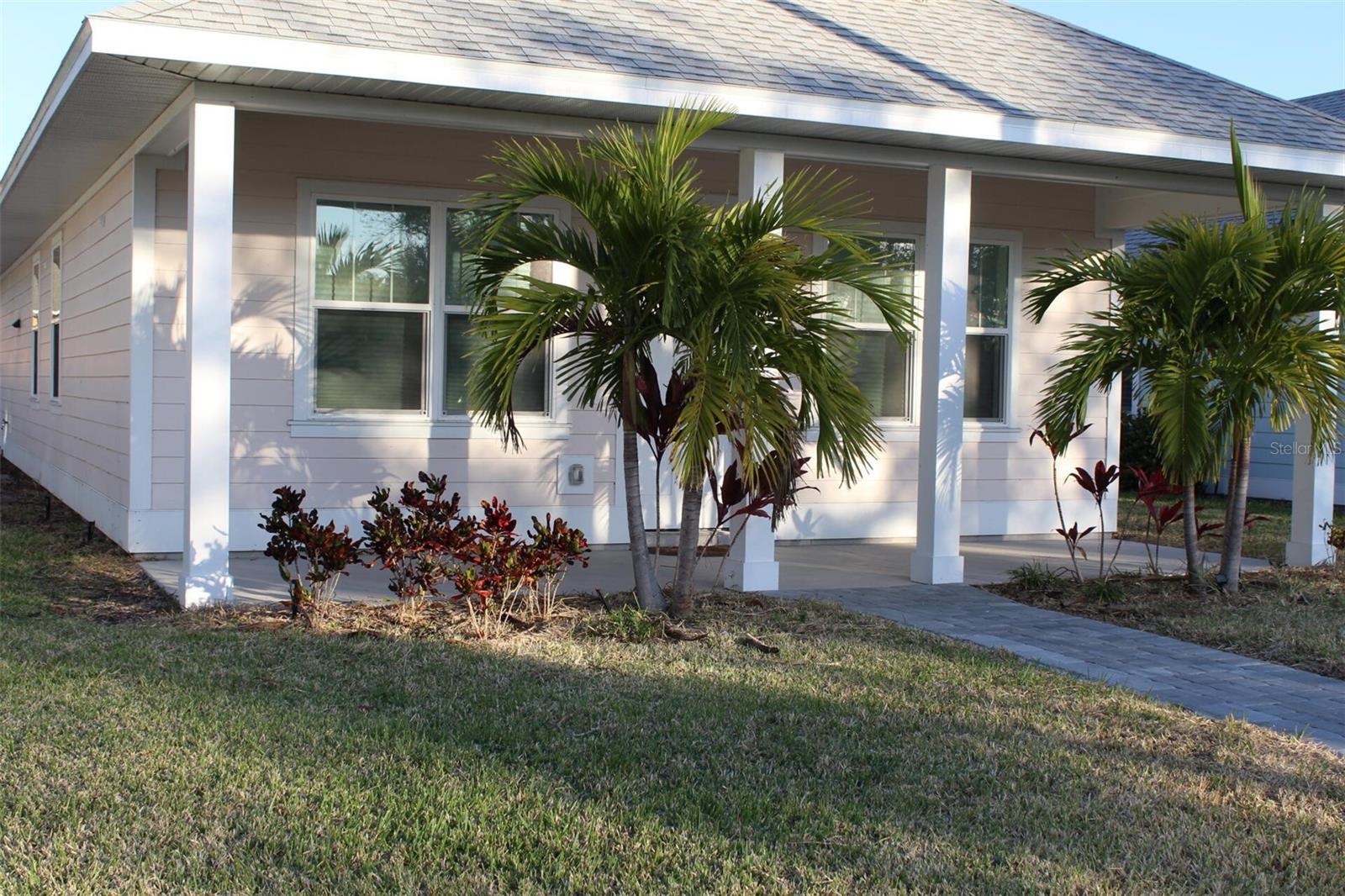 Image 12 of 60 For 1619 17th Street W