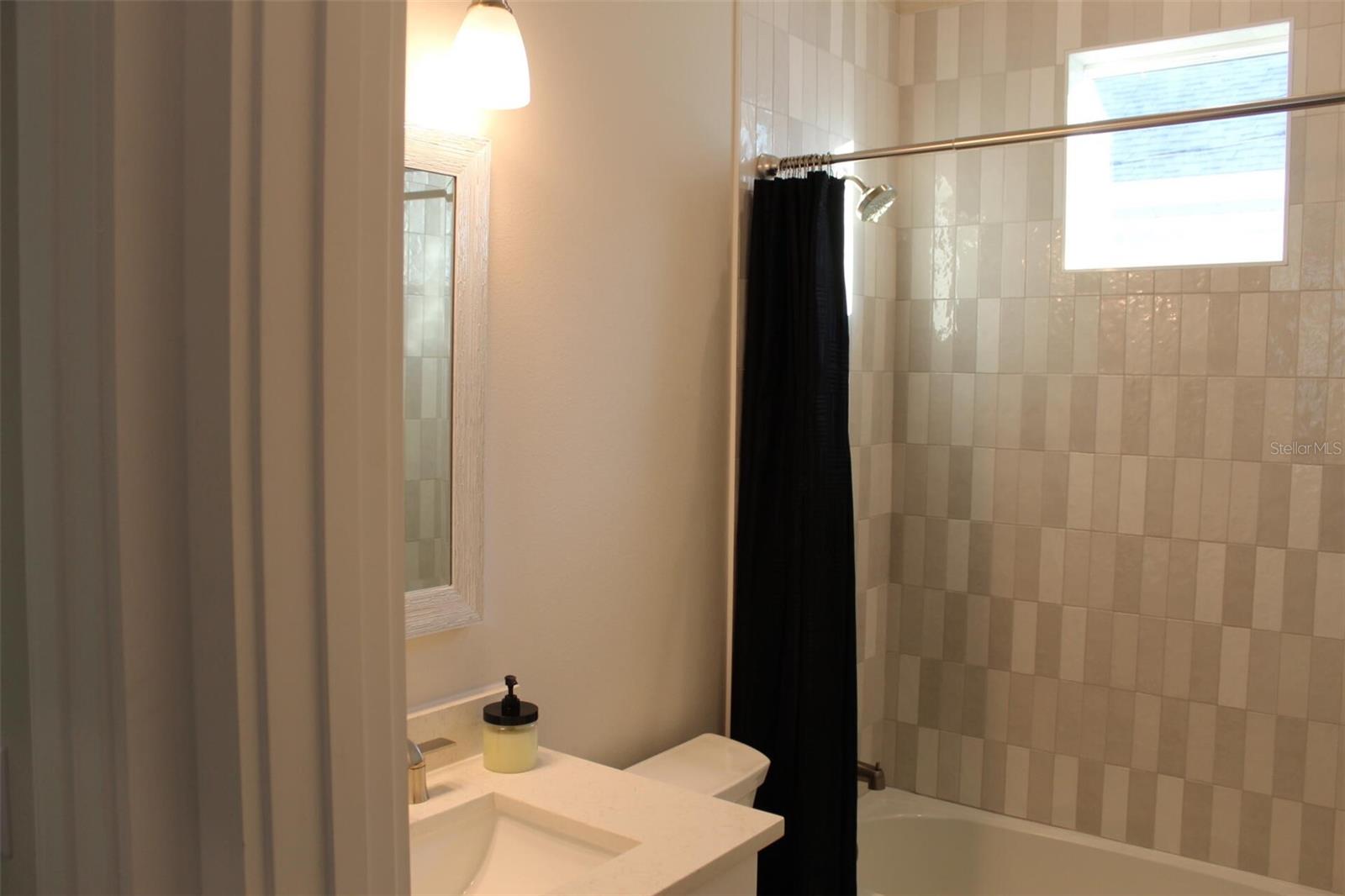 Image 30 of 60 For 1619 17th Street W