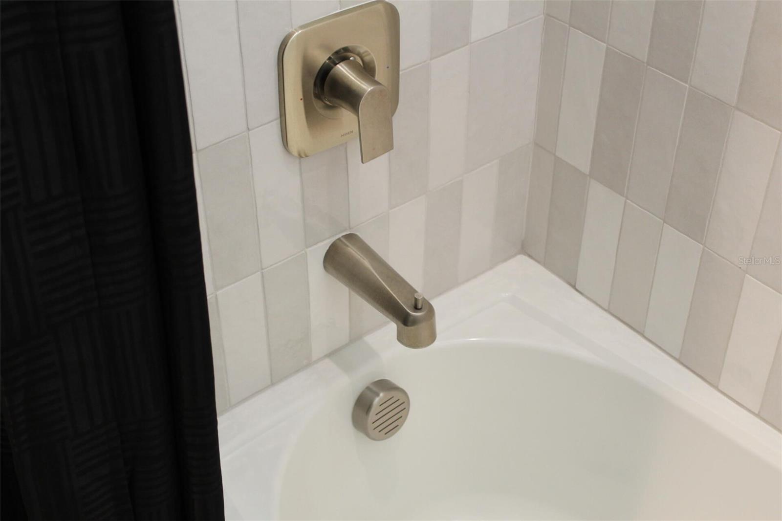 Image 31 of 60 For 1619 17th Street W