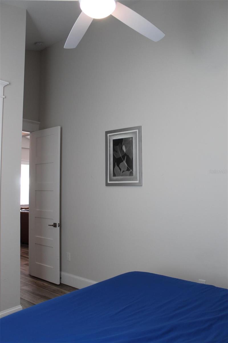 Image 35 of 60 For 1619 17th Street W