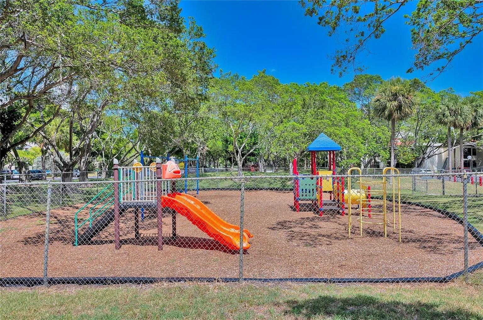 Image 18 of 19 For 2205 Cypress Bend Drive 302