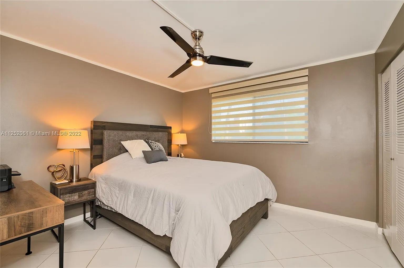 Image 7 of 19 For 2205 Cypress Bend Drive 302