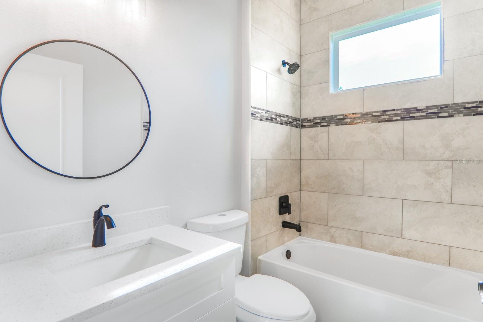 Image 18 of 34 For 12823 Sw 35th Avenue Rd