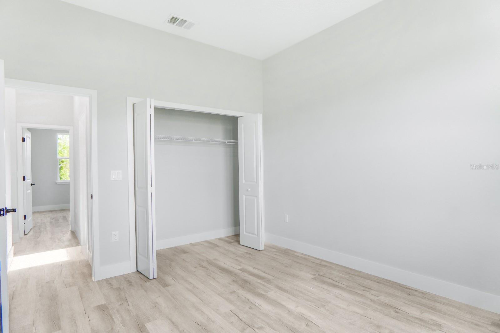 Image 20 of 34 For 12823 Sw 35th Avenue Rd