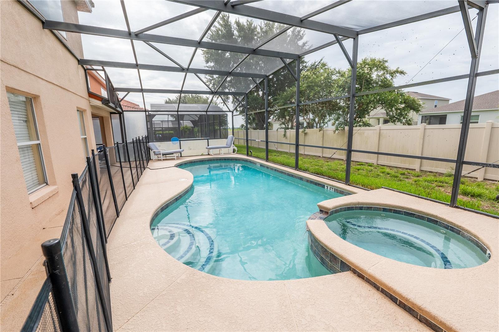 Image 13 of 36 For 918 Solana Circle