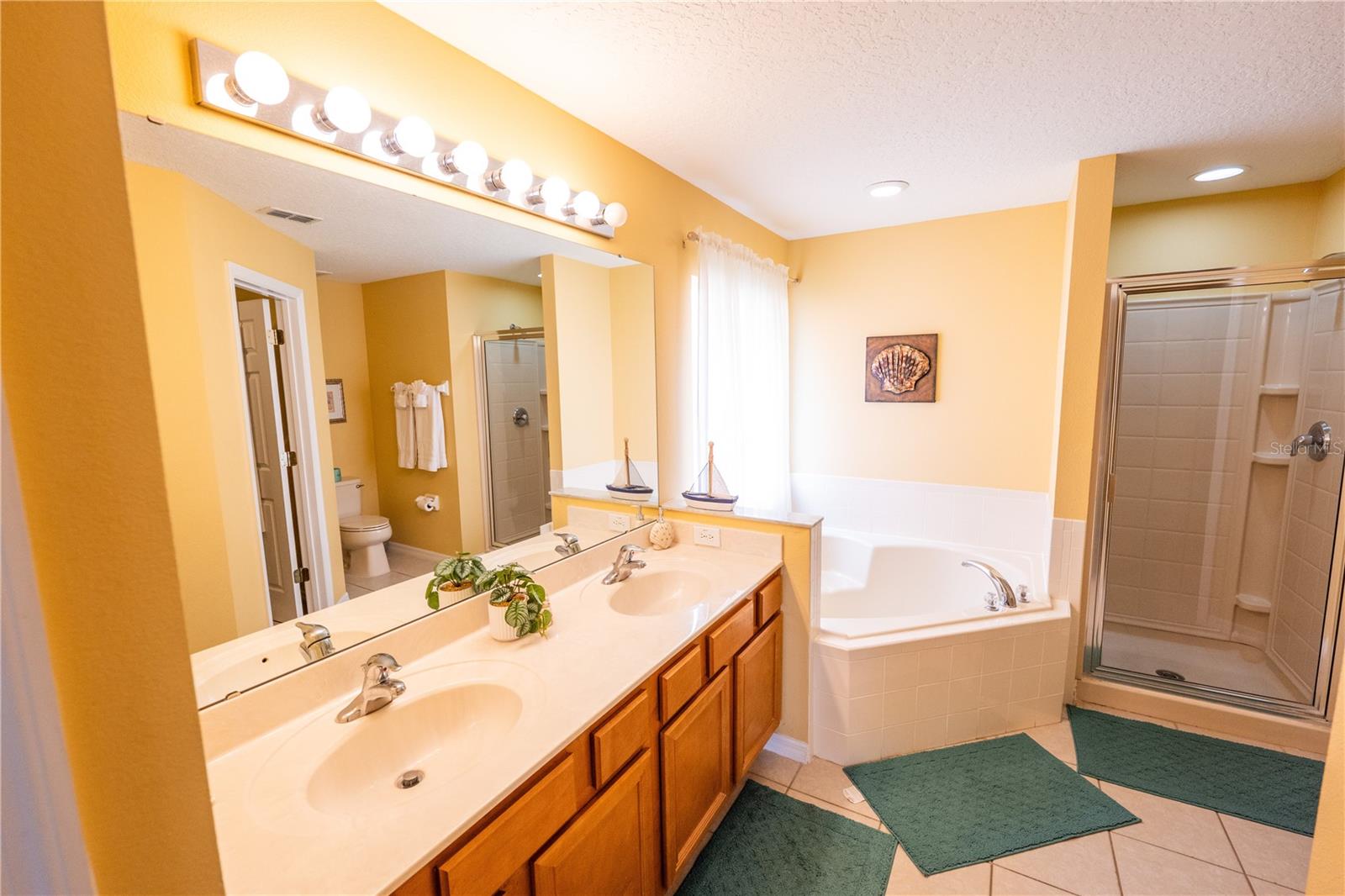 Image 18 of 36 For 918 Solana Circle