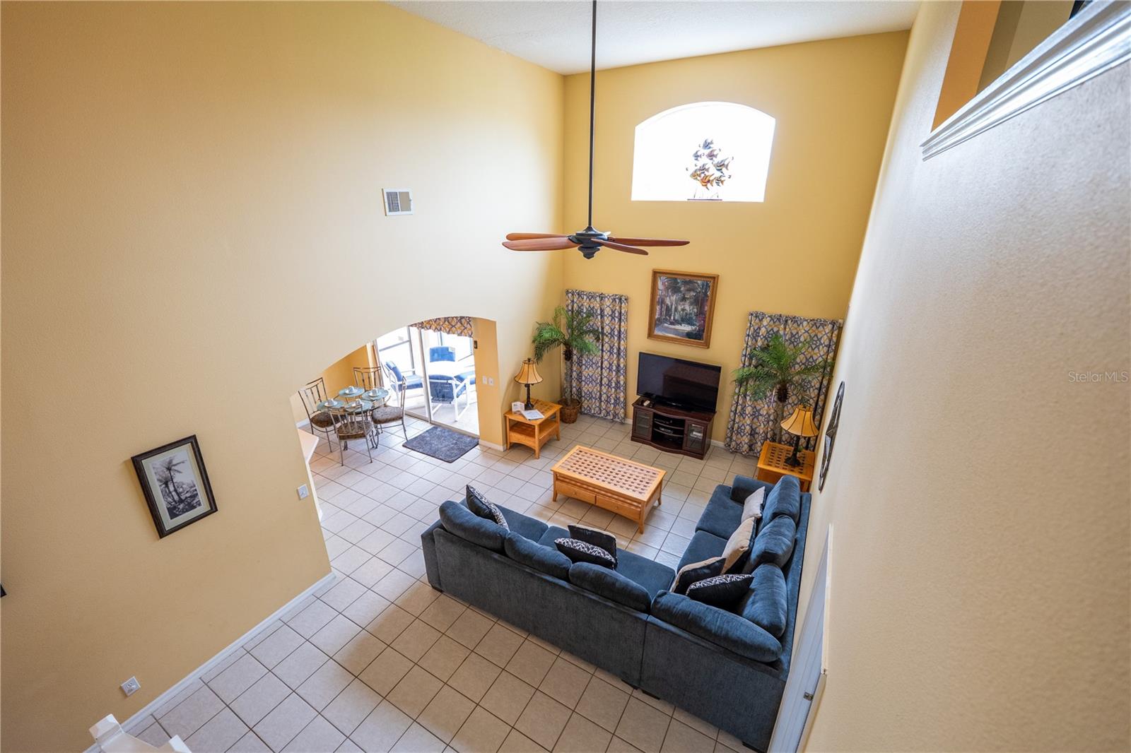 Image 32 of 36 For 918 Solana Circle