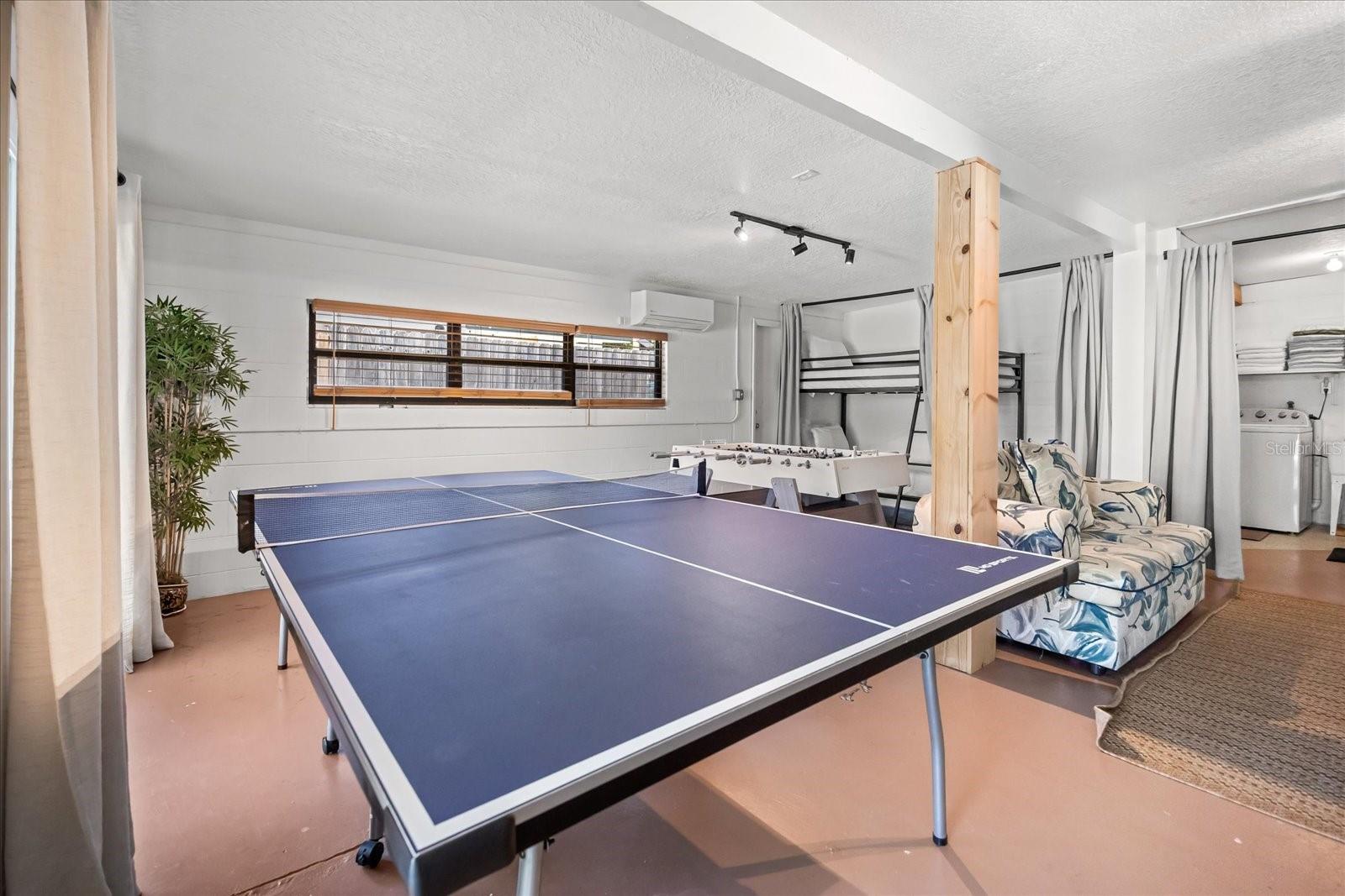 Listing photo id 25 for 936 Santa Cruz Road