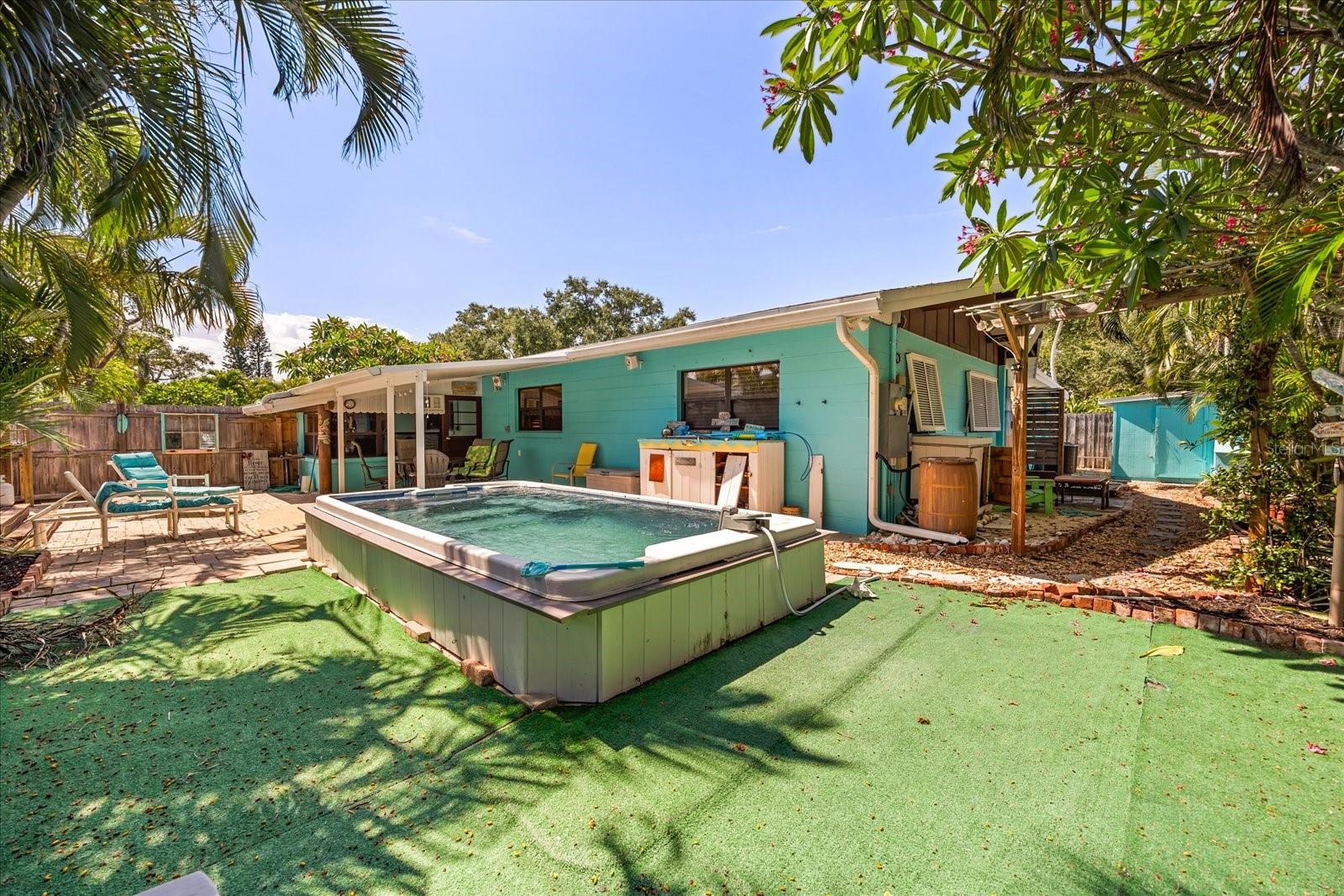 Listing photo id 30 for 936 Santa Cruz Road