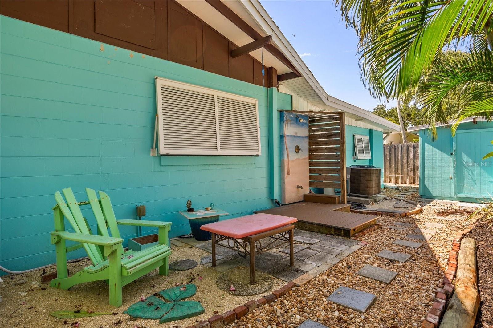 Listing photo id 31 for 936 Santa Cruz Road