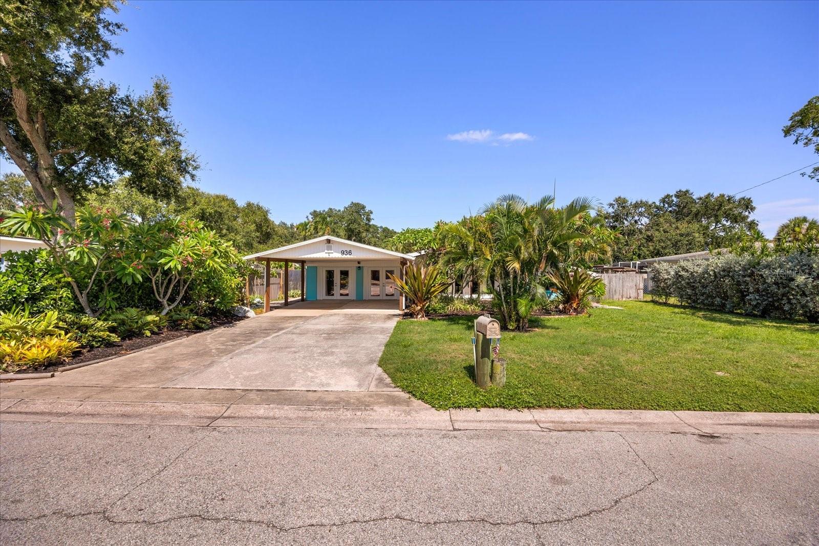Listing photo id 38 for 936 Santa Cruz Road