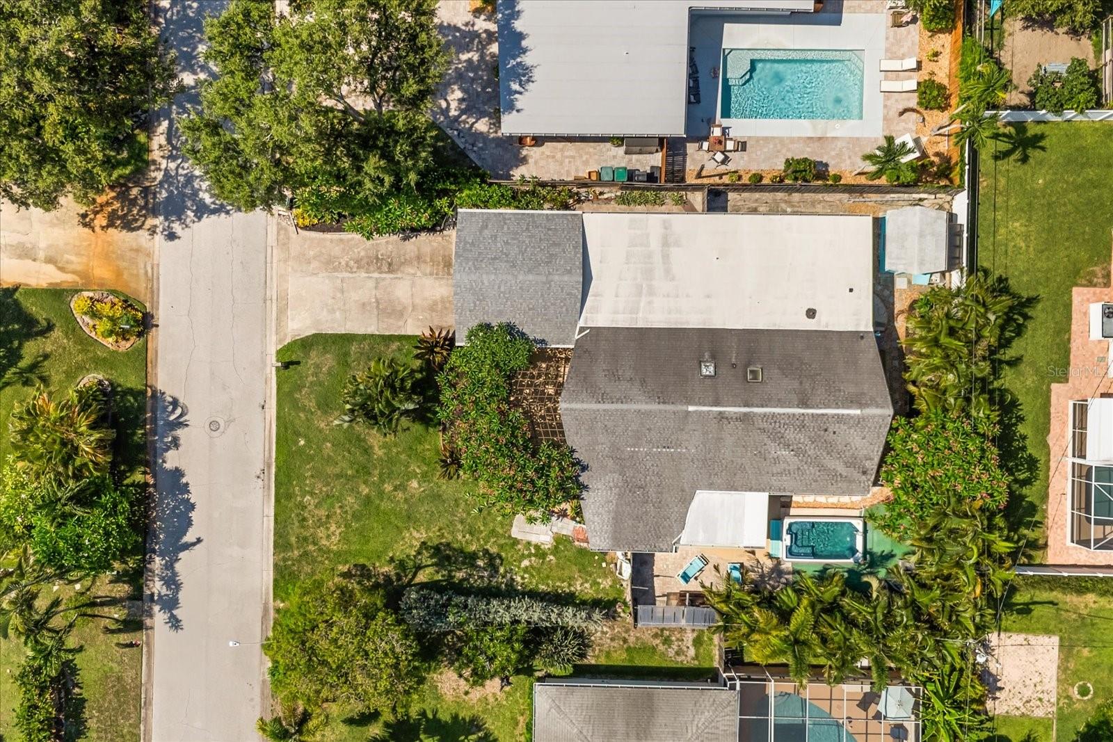 Listing photo id 39 for 936 Santa Cruz Road
