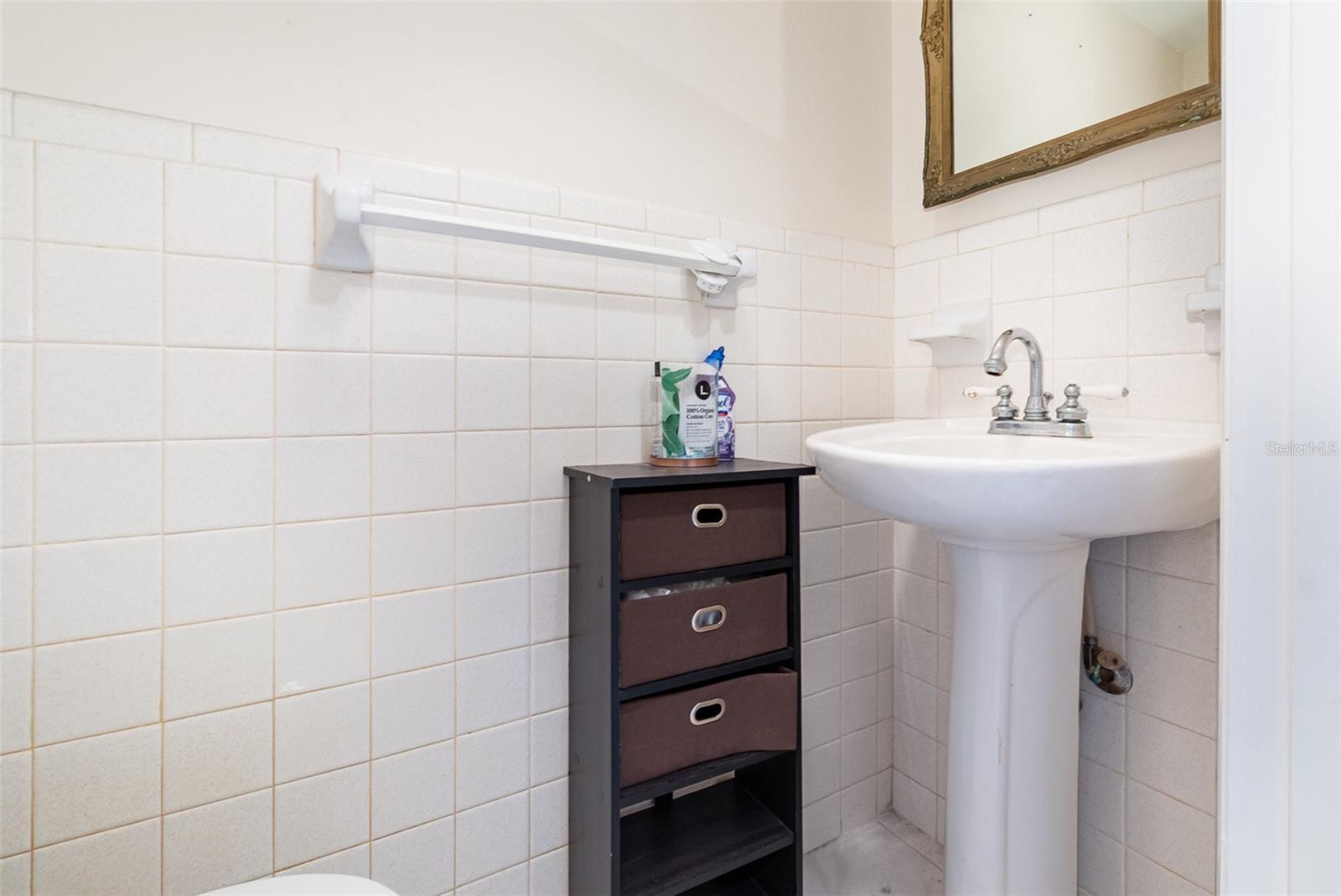Image 13 of 17 For 705 Perkins Street 100