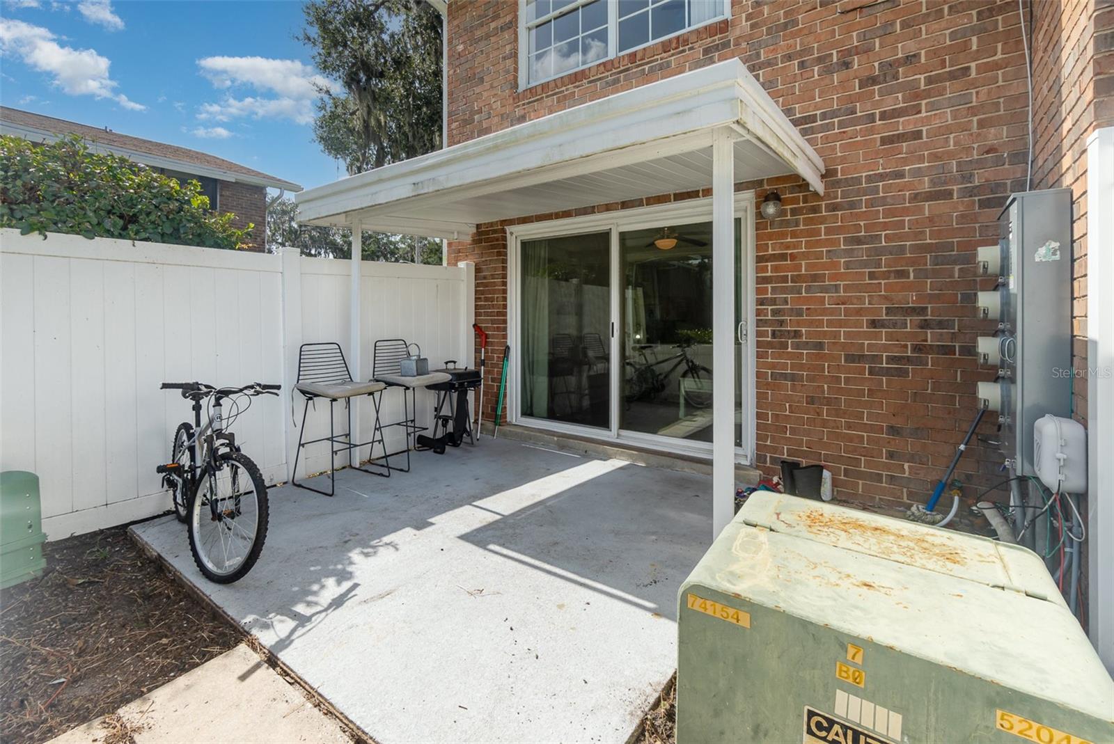 Image 15 of 17 For 705 Perkins Street 100