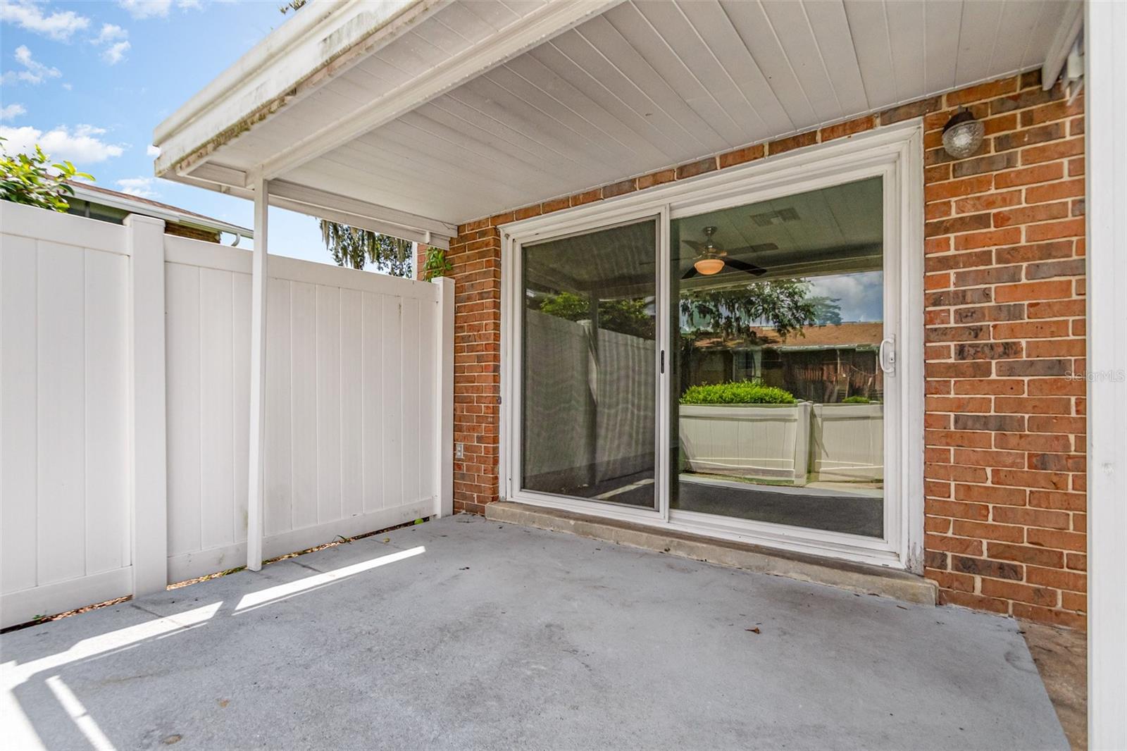Image 21 of 24 For 705 Perkins Street 100