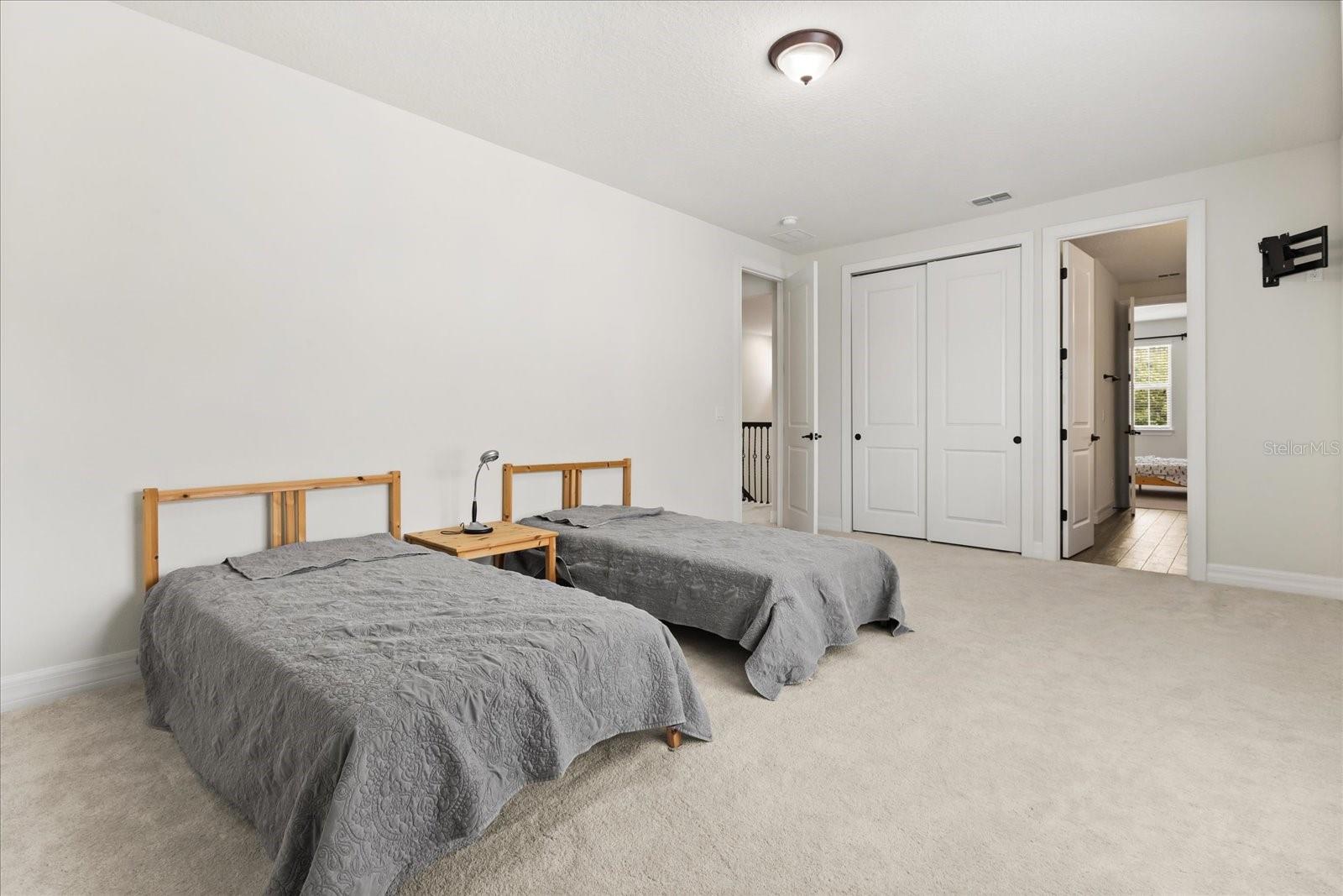 Image 30 of 41 For 10854 Lemon Lake Boulevard