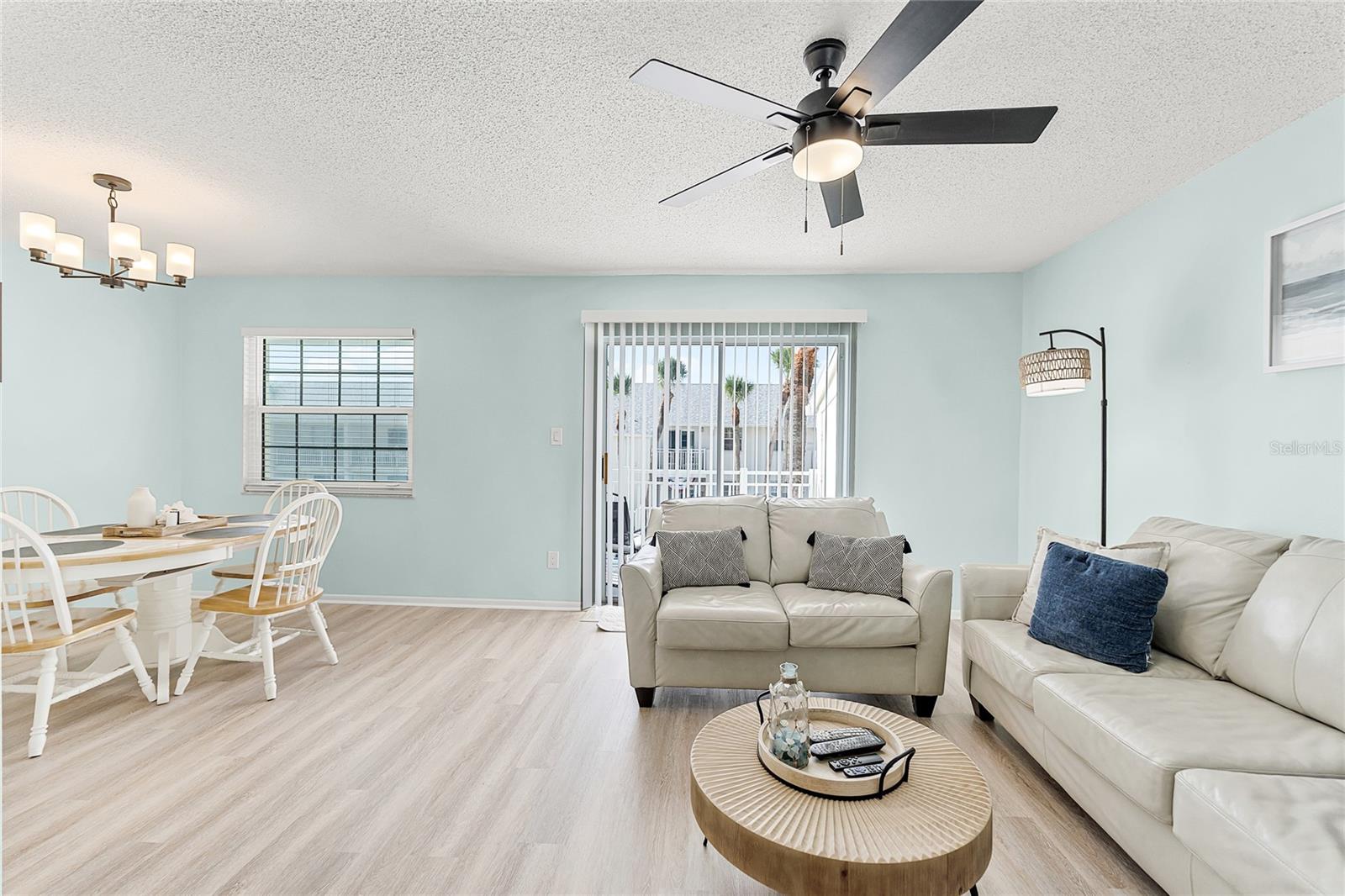 Image 14 of 49 For 4225 Atlantic Avenue 2070