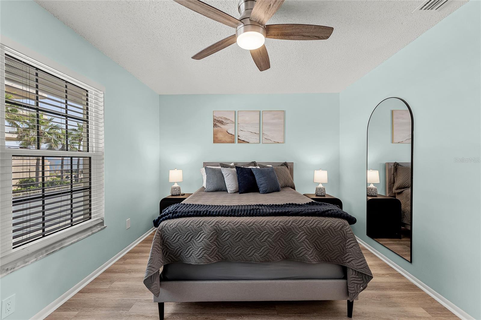 Image 17 of 49 For 4225 Atlantic Avenue 2070