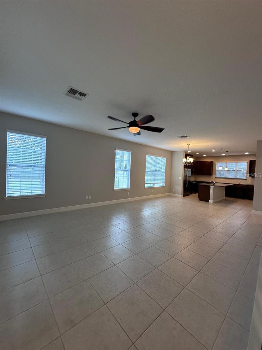 Image 4 of 17 For 15621 Honeybell Drive