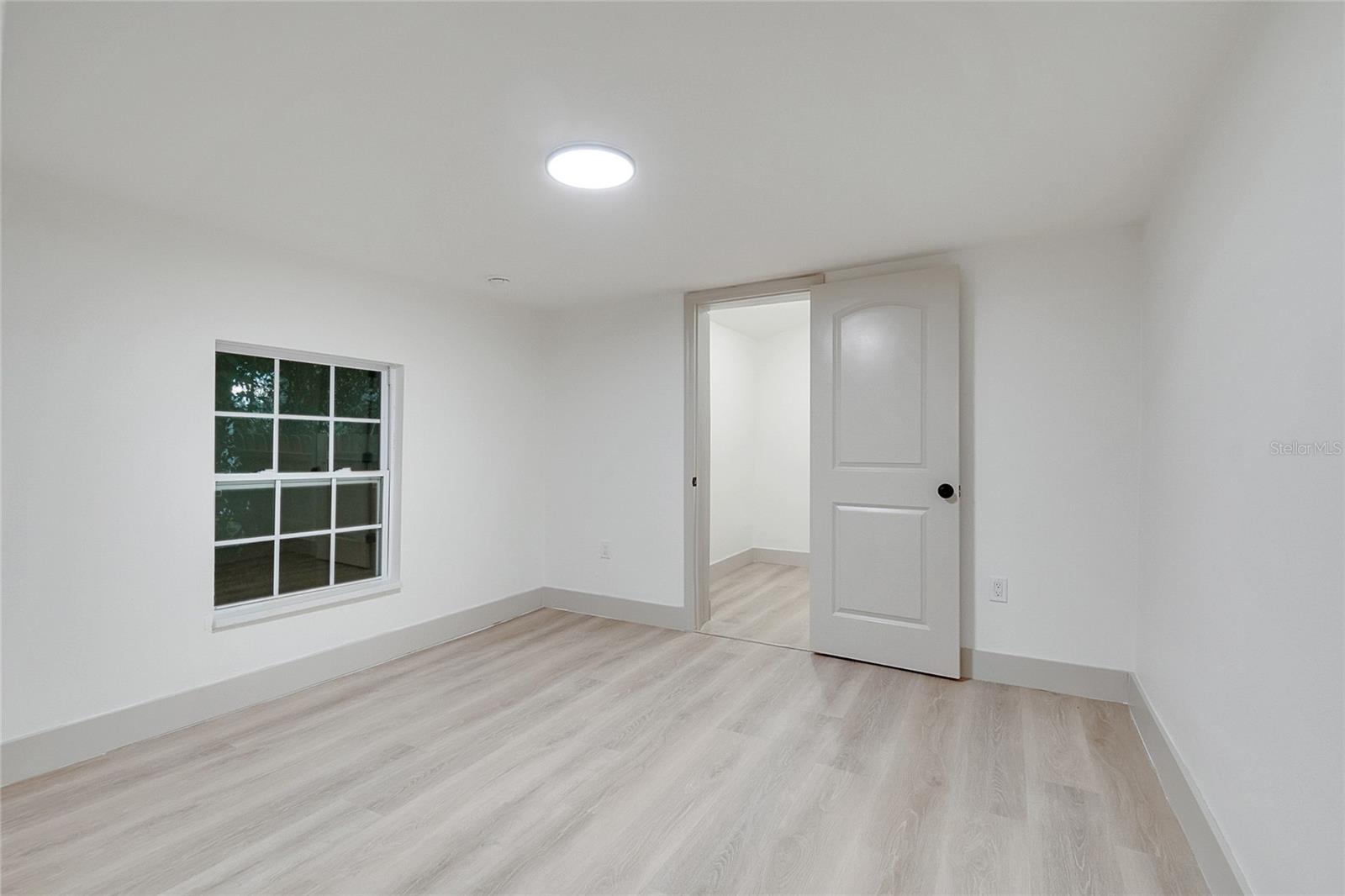 Image 15 of 29 For 641 Beresford Road