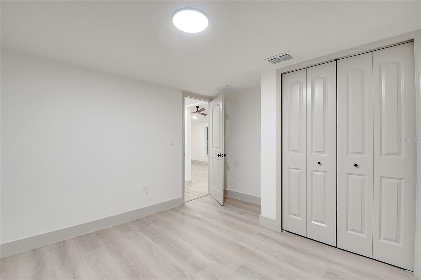 Image 21 of 29 For 641 Beresford Road
