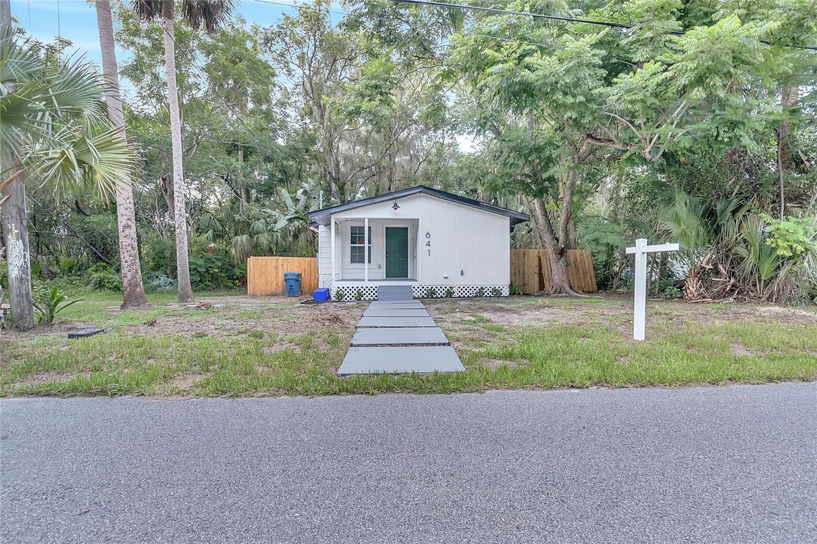 Image 6 of 29 For 641 Beresford Road