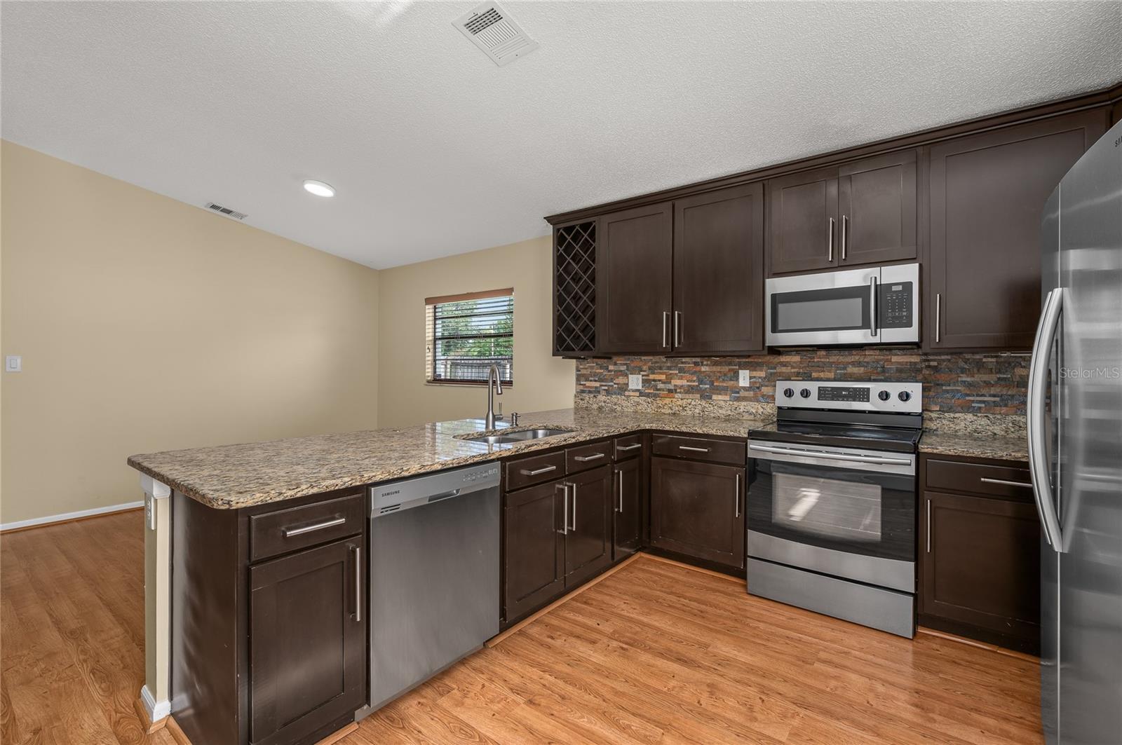Image 12 of 30 For 11126 Hambley Avenue