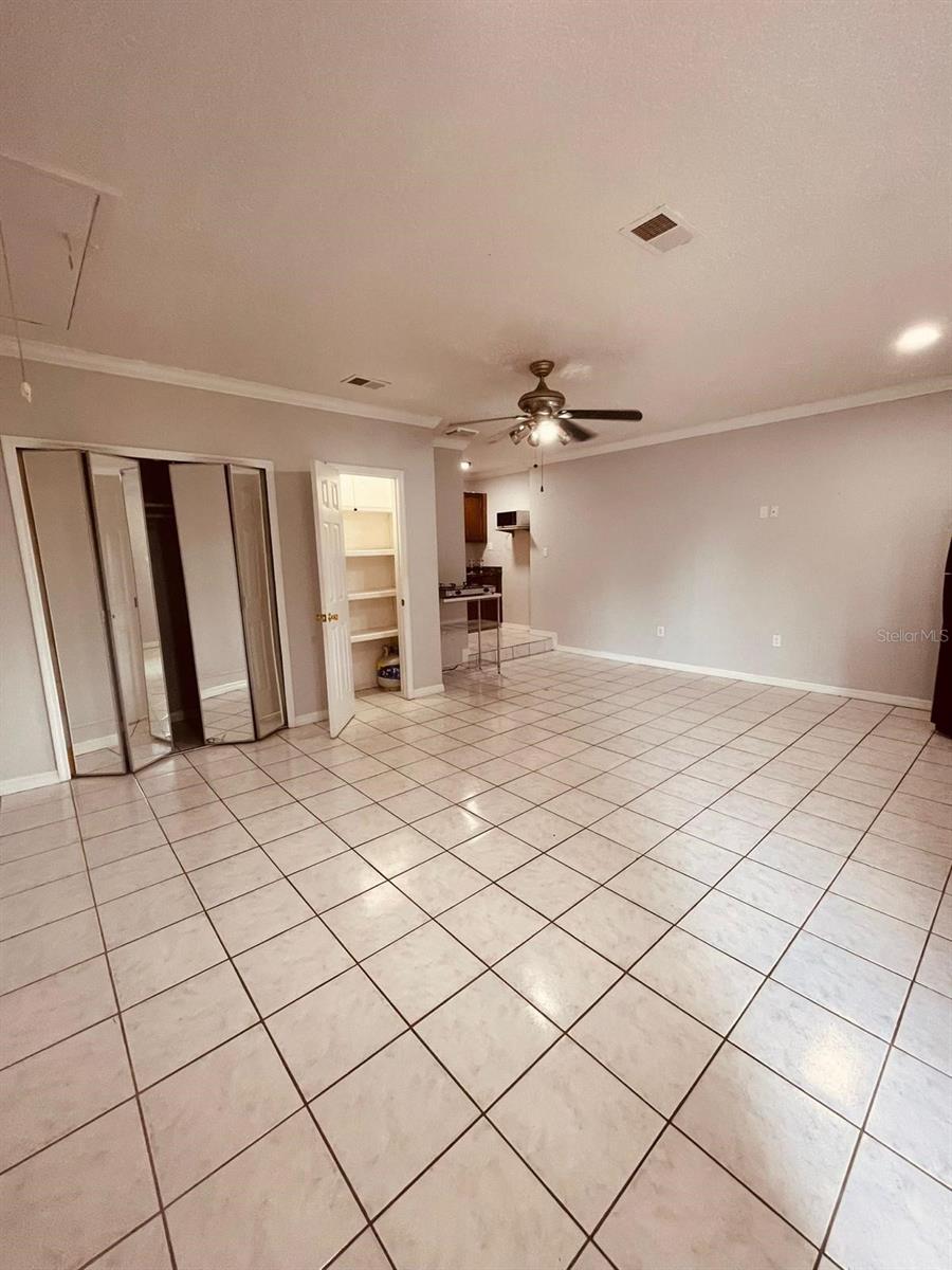 Image 32 of 41 For 3415 N Goldenrod Rd