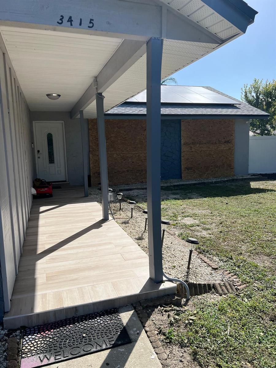 Image 4 of 41 For 3415 N Goldenrod Rd