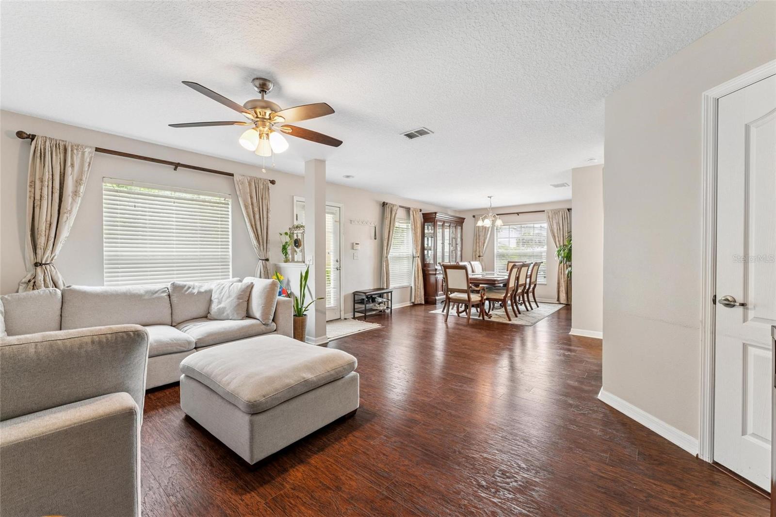 Image 10 of 35 For 502 Carina Circle