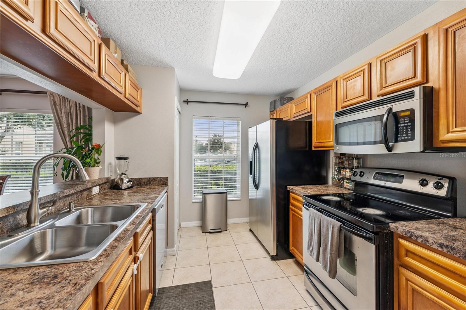 Image 13 of 35 For 502 Carina Circle