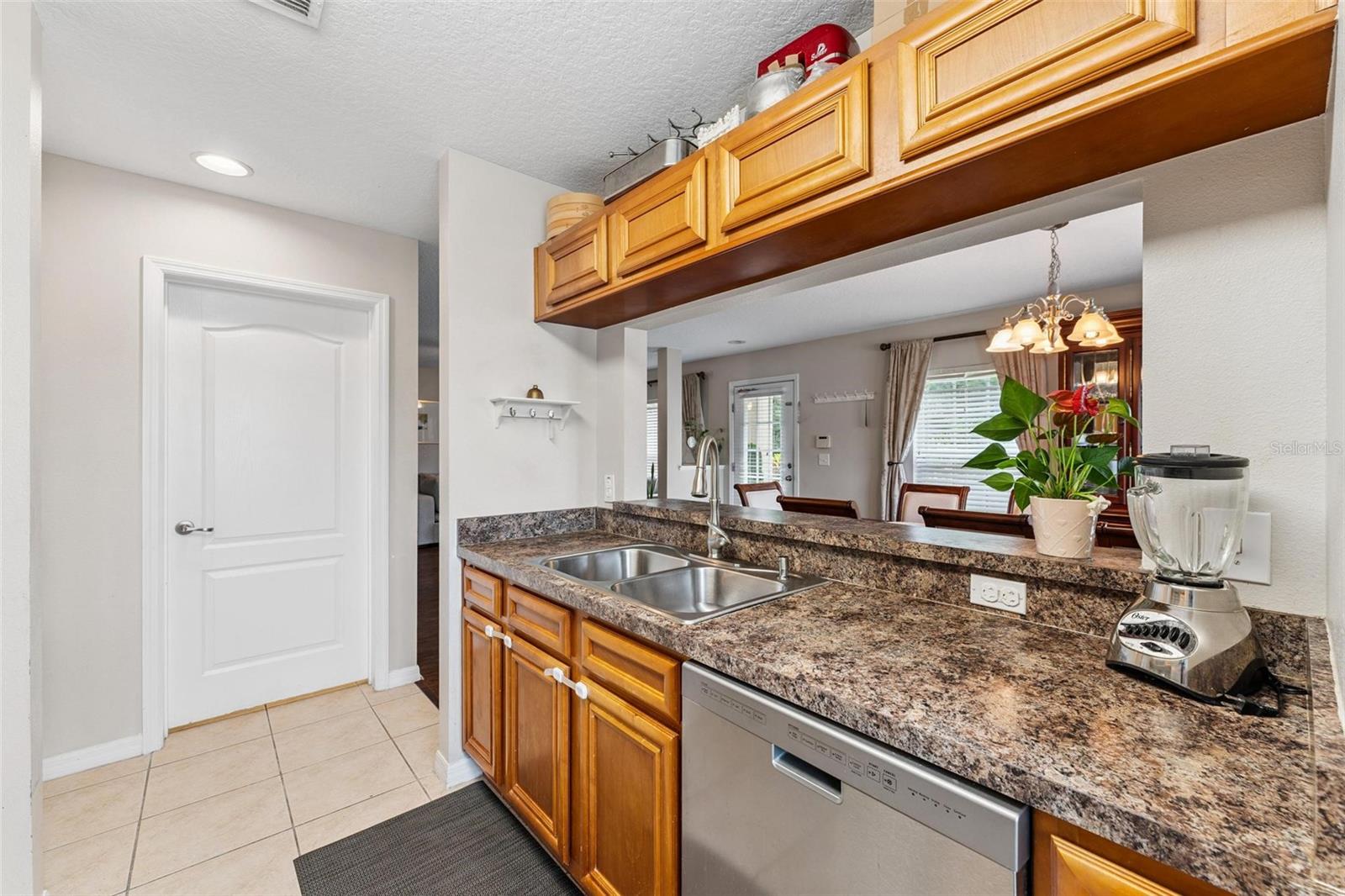 Image 16 of 35 For 502 Carina Circle