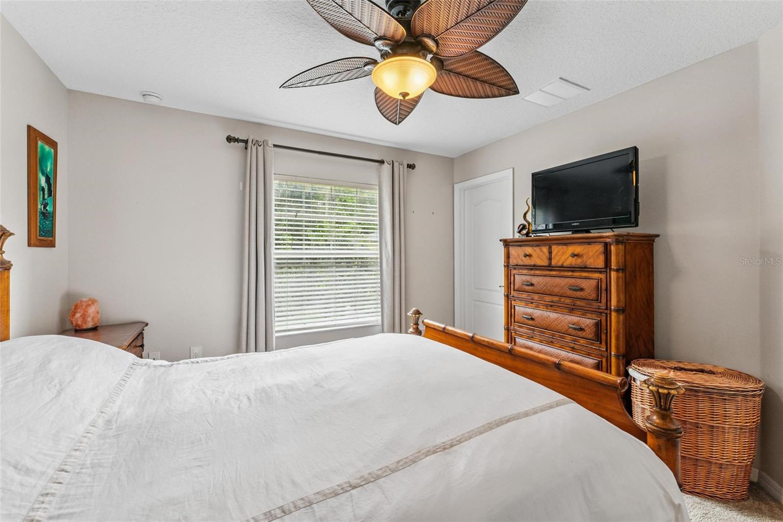 Image 20 of 35 For 502 Carina Circle