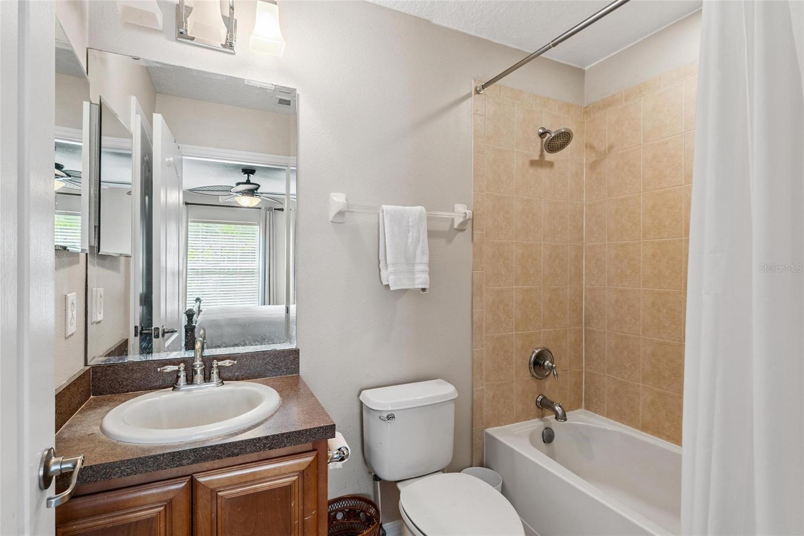 Image 21 of 35 For 502 Carina Circle
