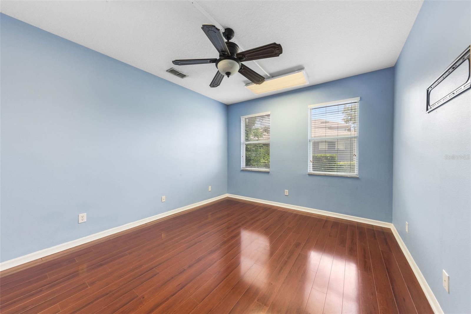 Image 15 of 25 For 1283 Travertine Terrace