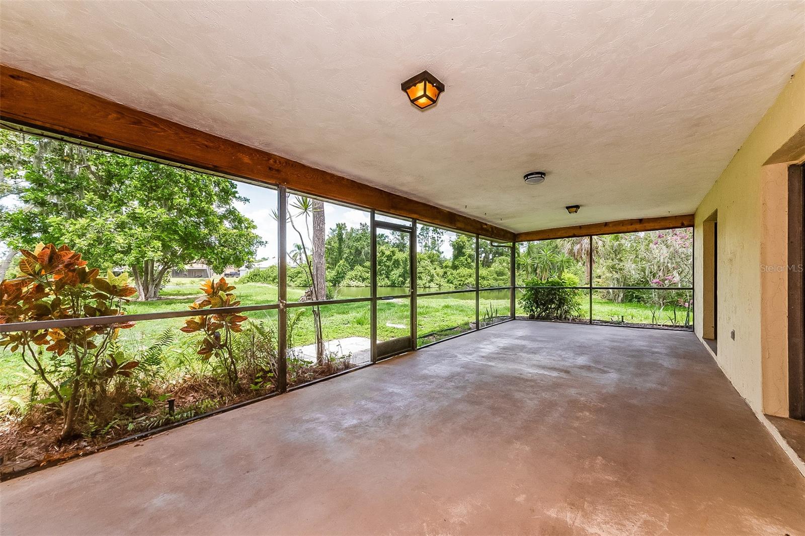 Image 10 of 18 For 8324 Brandeis Circle E