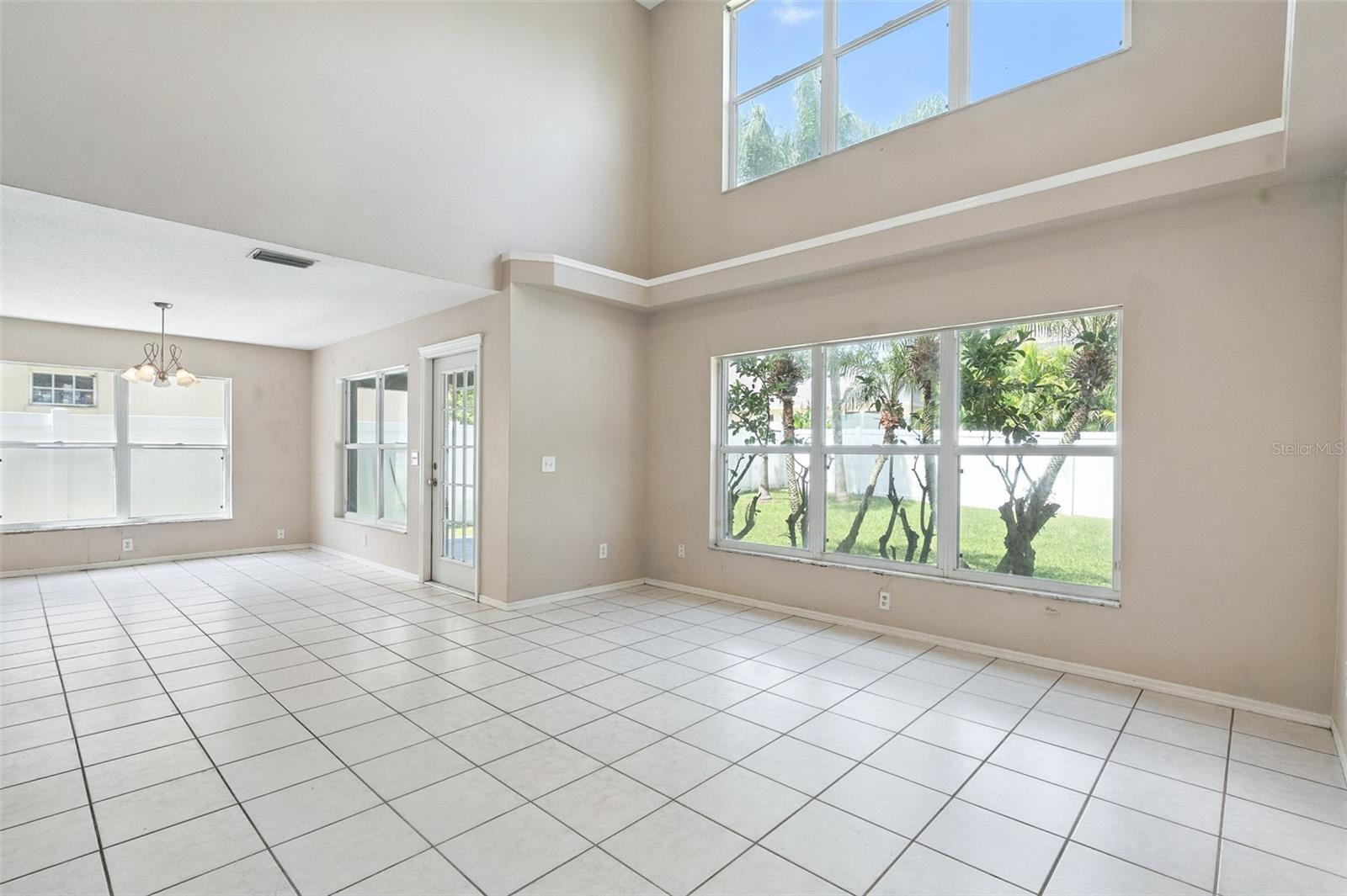 Image 6 of 37 For 5601 Tanagergrove Way