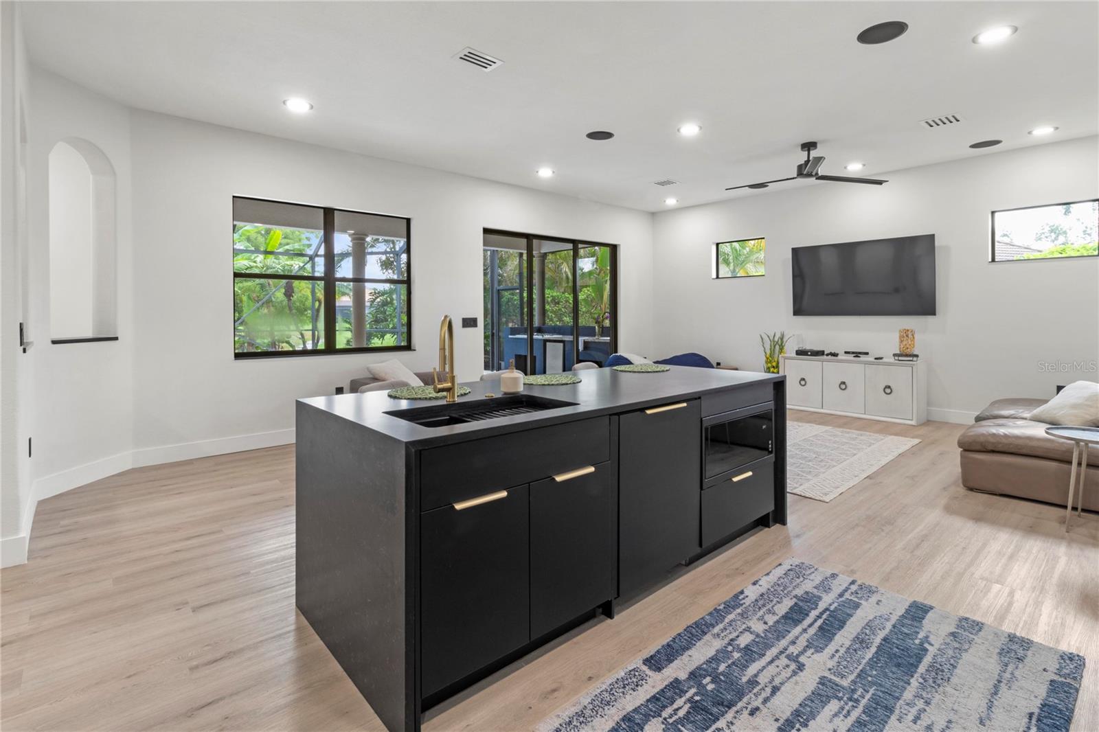 Image 18 of 37 For 3635 80th Drive E