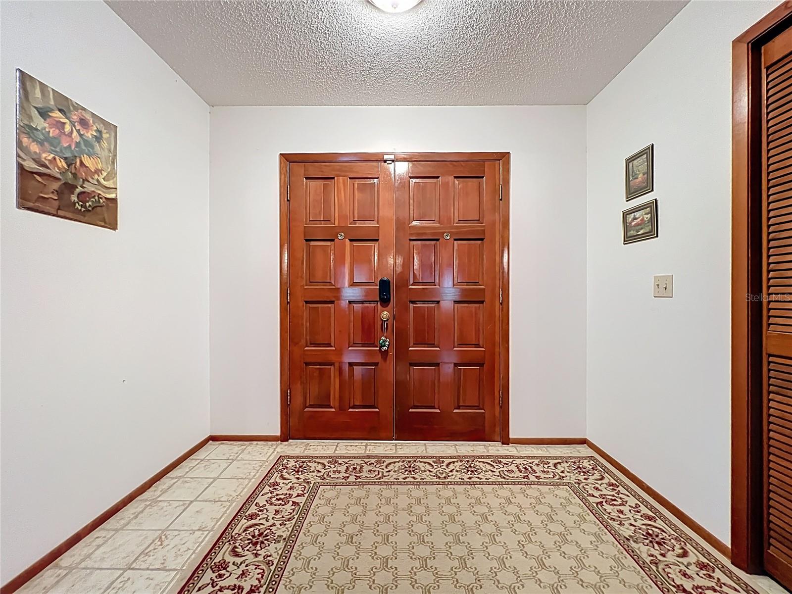 Image 16 of 44 For 10315 Taraby Court
