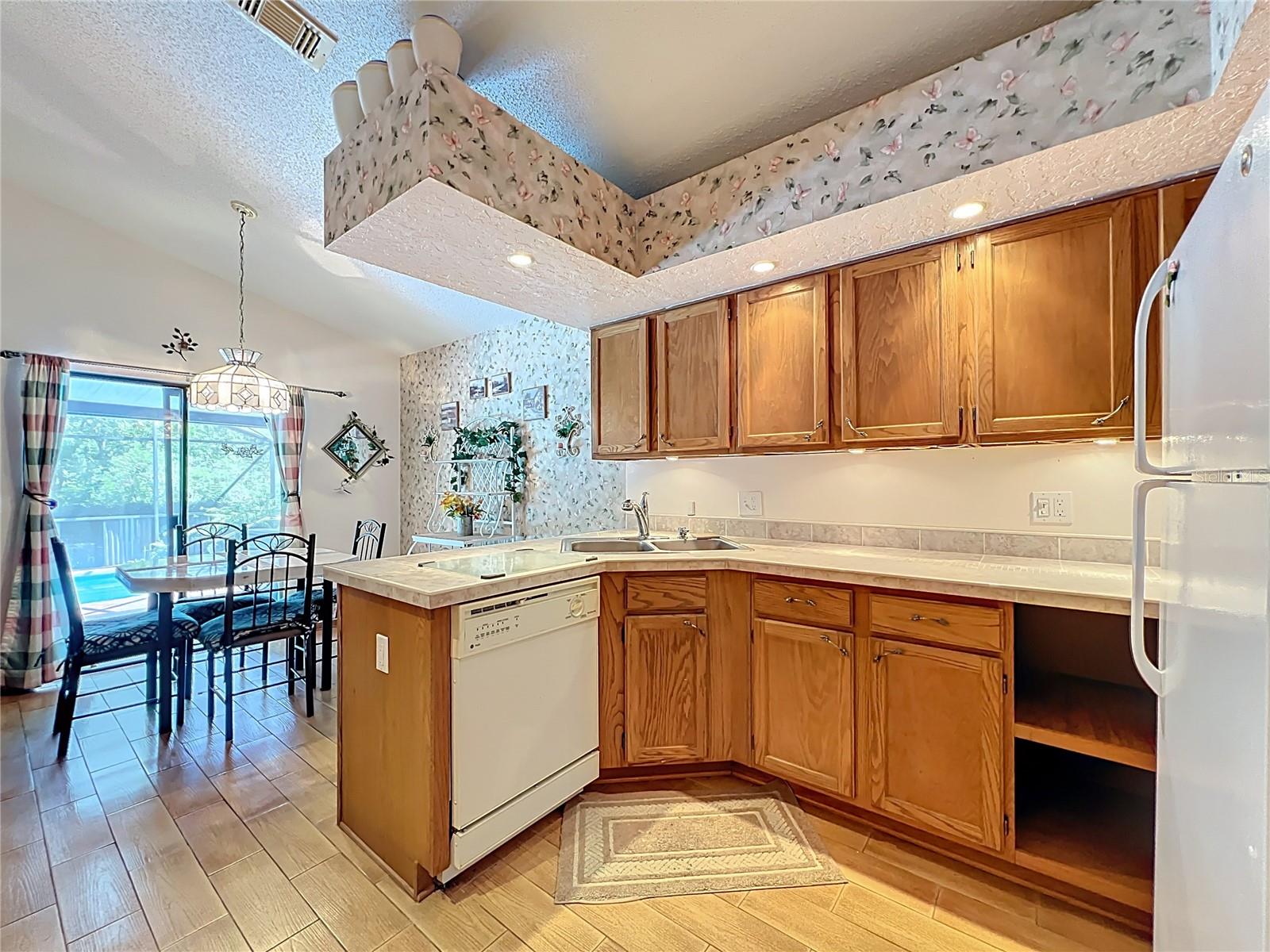 Image 26 of 44 For 10315 Taraby Court
