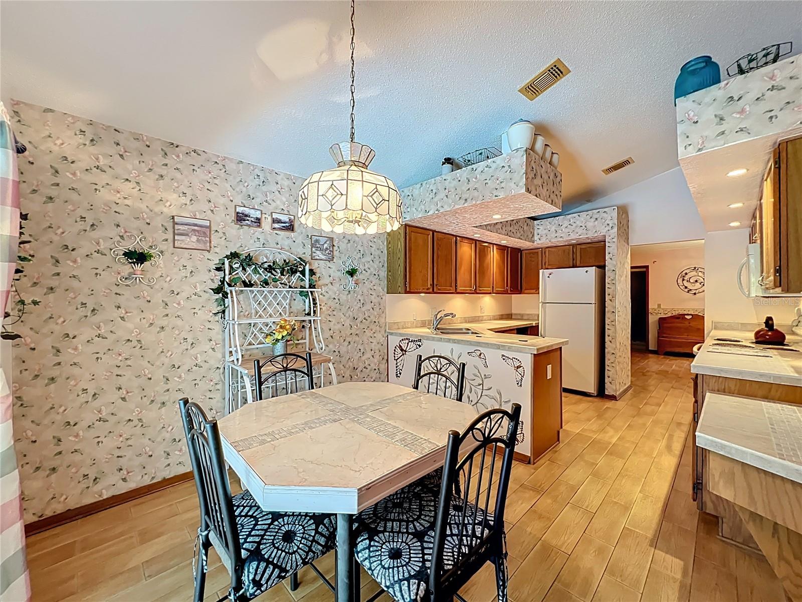 Image 29 of 44 For 10315 Taraby Court