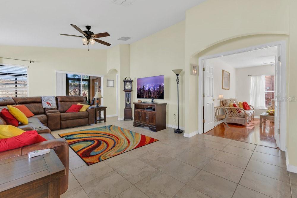 Image 6 of 46 For 340 Grand Canal Drive