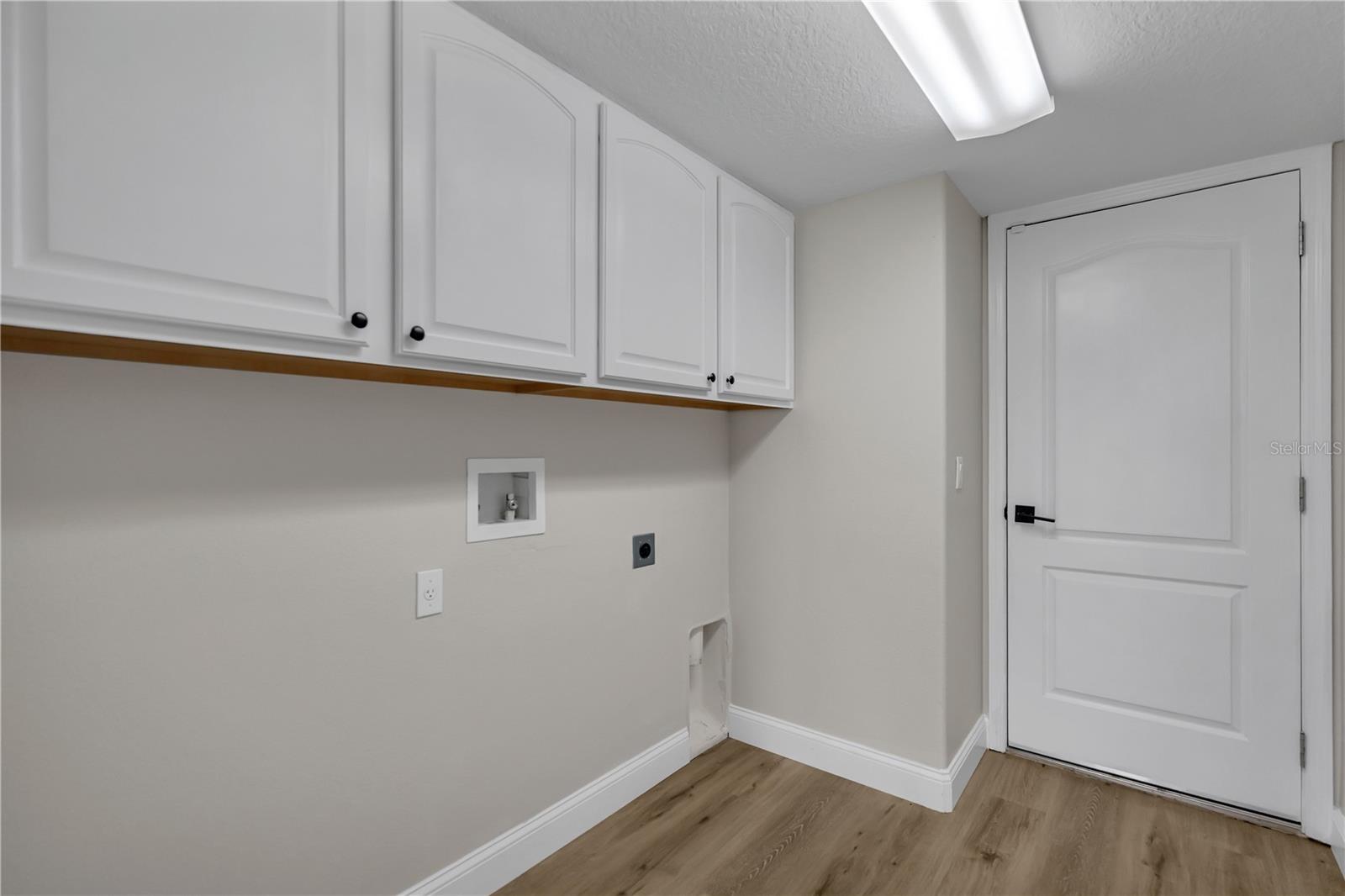 Image 17 of 55 For 13235 Hatherton Circle