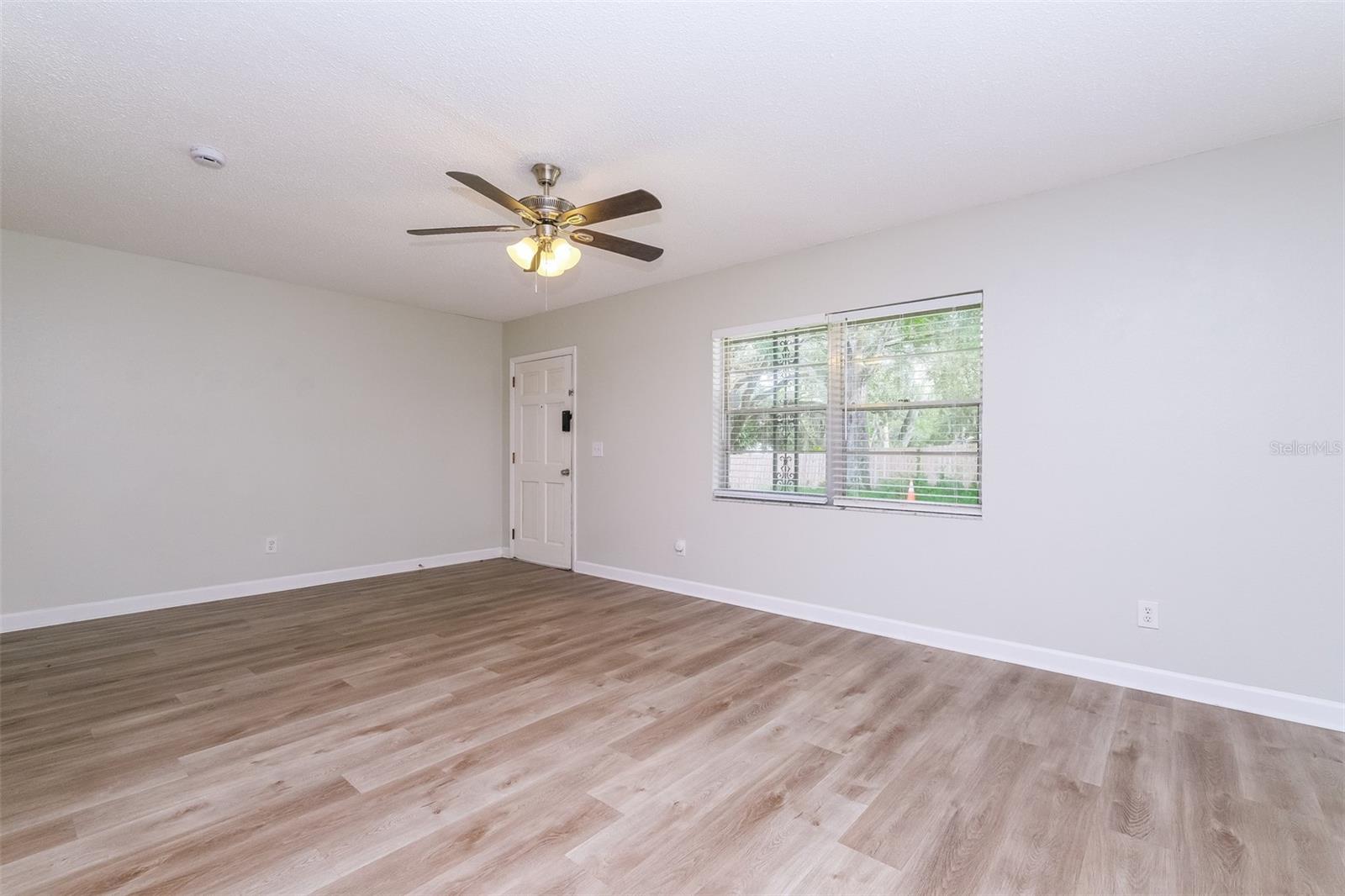 Image 4 of 16 For 2117 Saint Sophia Street