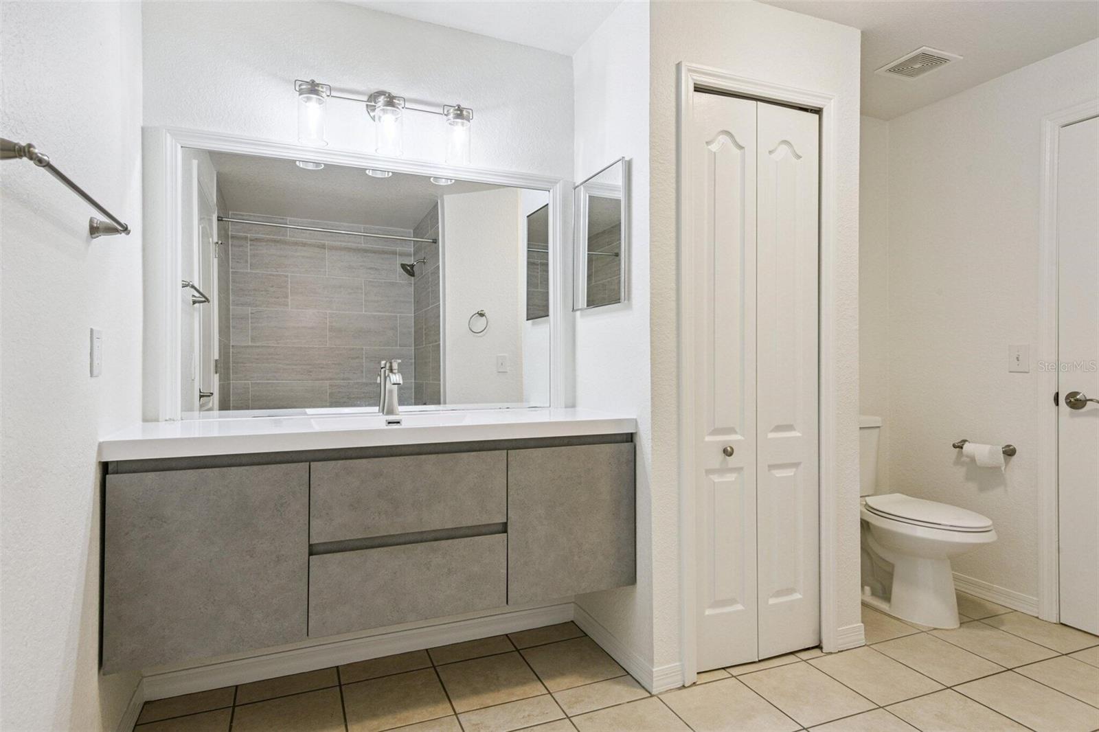 Image 20 of 31 For 4140 Central Sarasota Parkway 1233