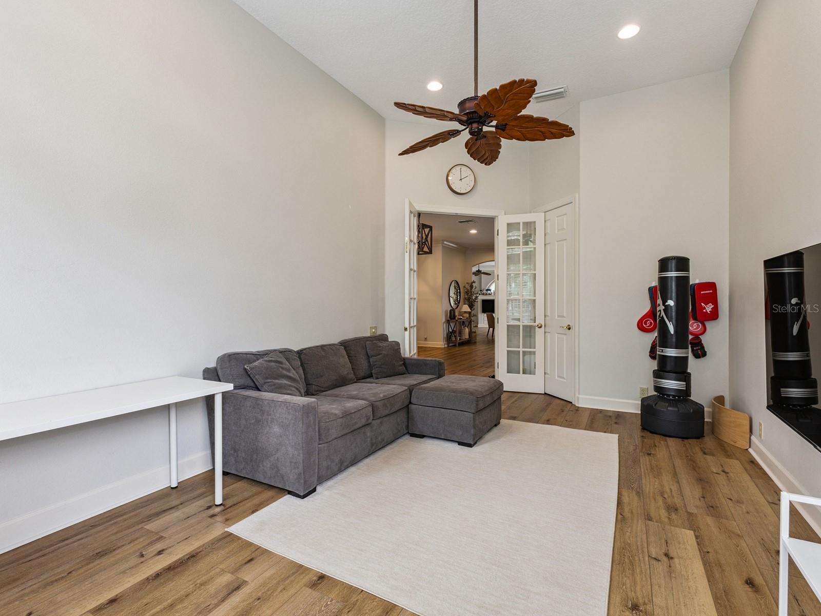 Image 22 of 39 For 5232 Tildens Grove Boulevard