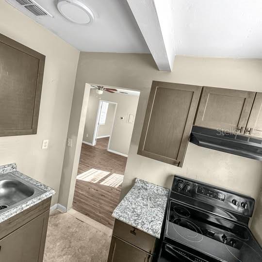 Image 5 of 8 For 321 Ianthe Street 3