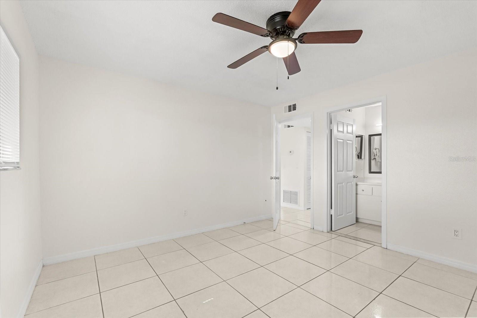Image 13 of 15 For 725 Northlake Boulevard 45