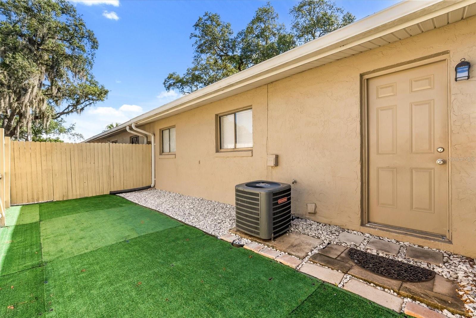 Image 15 of 15 For 725 Northlake Boulevard 45