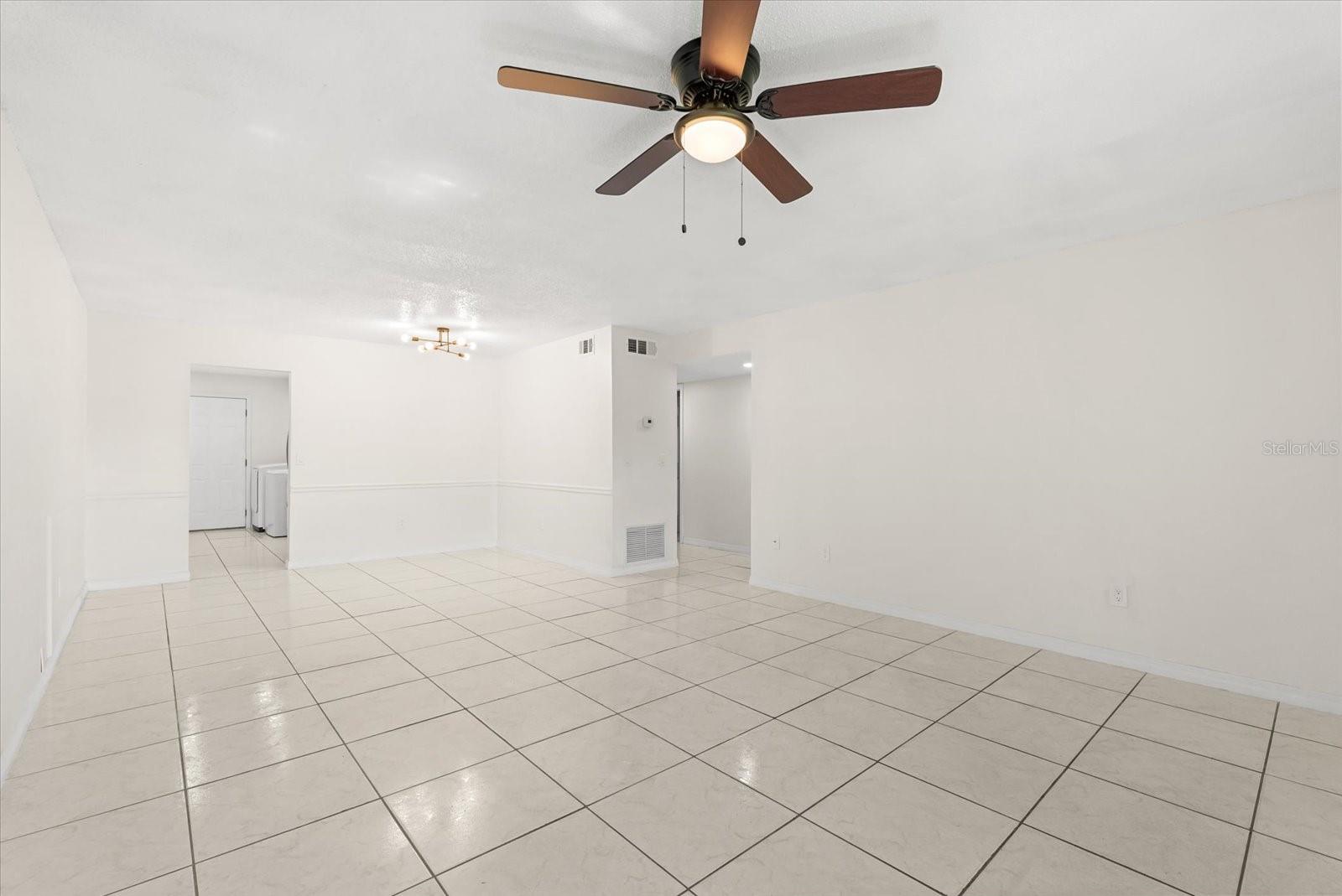 Image 3 of 15 For 725 Northlake Boulevard 45